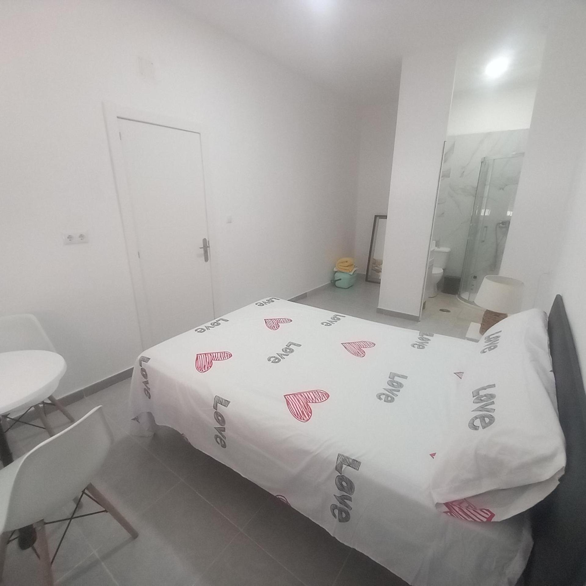 Emma Lovely Room With Private Bathroom Аликанте Екстериор снимка